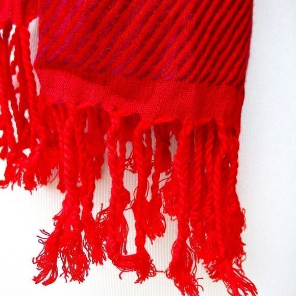 Liz Claiborne Red Striped Scarf - Picture 4 of 6